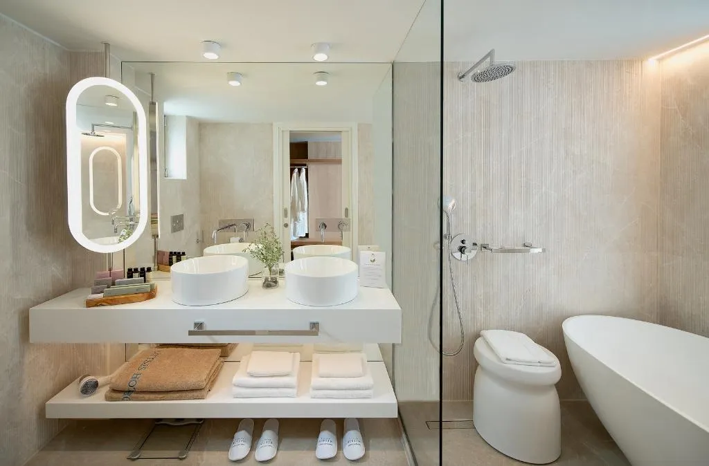 VILLA WITH PRIVATE POOL Room, Mitsis Selection Rinela, Crete