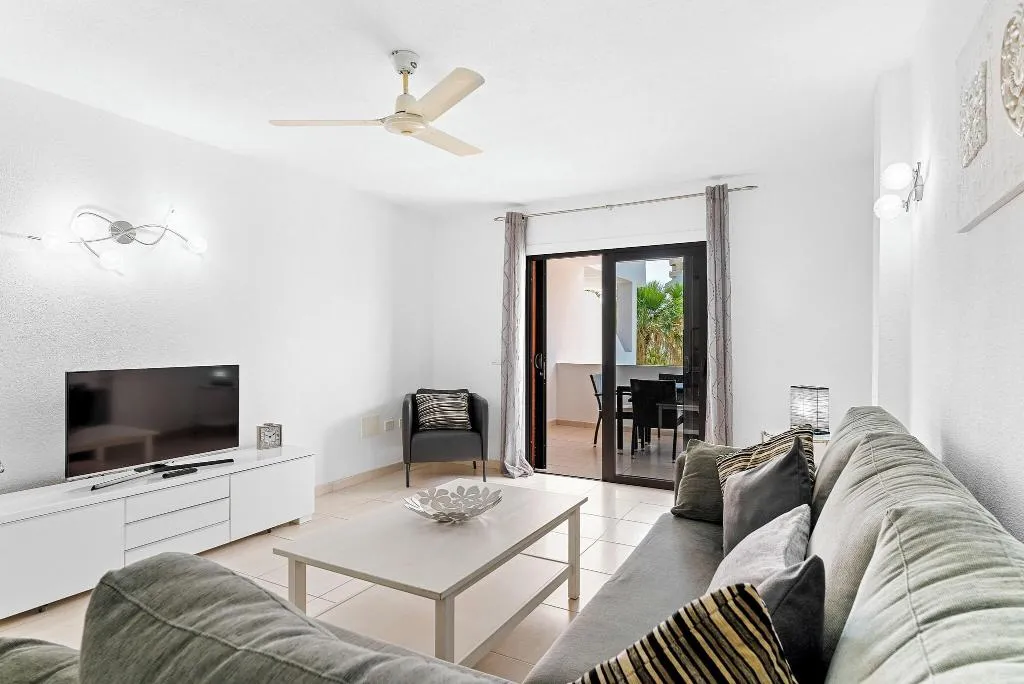 APARTMENT SUPERIOR ONE BEDROOM Room, Paloma Beach Apartments, Tenerife