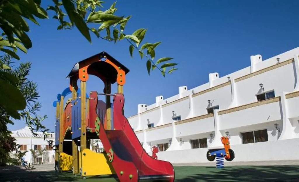 Sports and Entertainment, Las Piramides Resort, Tenerife