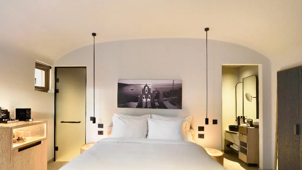 Double or Twin PREMIUM Room, Radisson Blu Zaffron Resort, Santorini