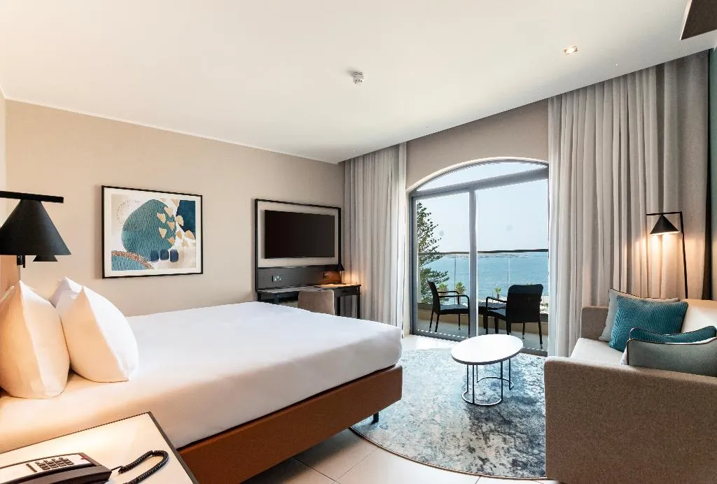TWIN SUPERIOR SEA VIEW Room, DoubleTree by Hilton Malta, Malta