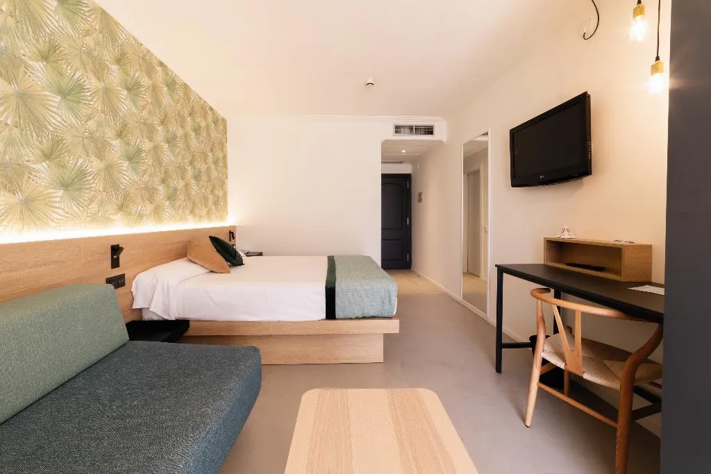 Double or Twin STANDARD Room, Palas Pineda Hotel, Costa Brava