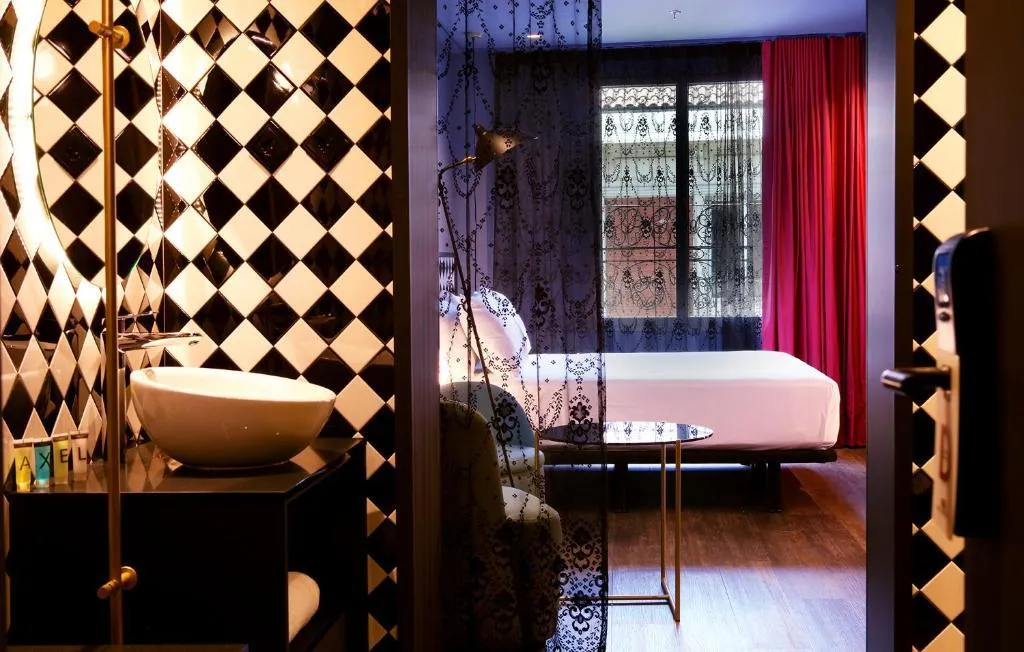 Double or Twin PREMIUM SUPERIOR Room, Axel Hotel Madrid - Adults Only, Madrid