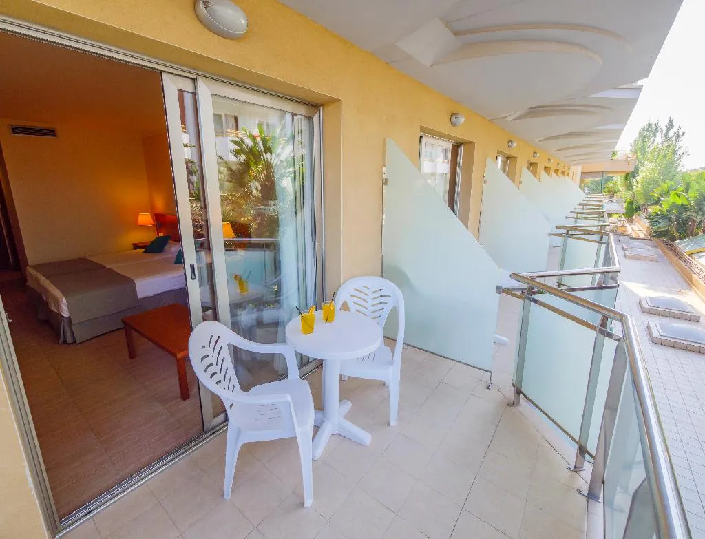 DOUBLE SINGLE USE STANDARD Room, DWO Sirius, Costa Brava