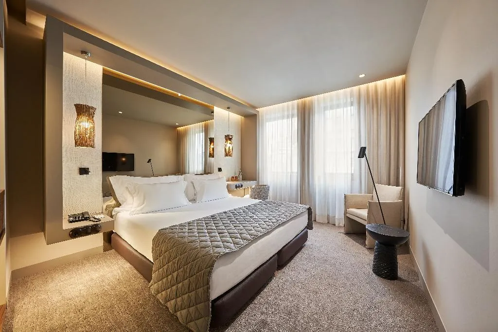 DOUBLE SINGLE USE CLASSIC Room, PortoBay Teatro, Porto