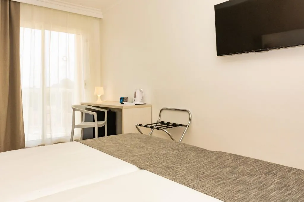 Double or Twin SEA VIEW Room, Minura Sur Menorca, Menorca