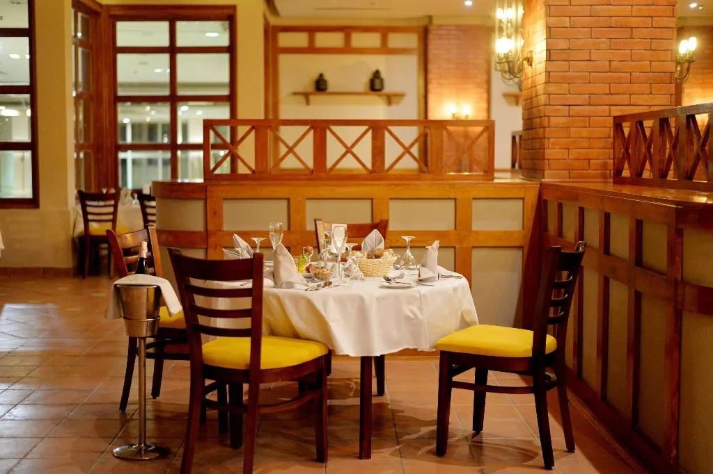 Restaurant, Aurora Oriental Resort, Red Sea Riviera
