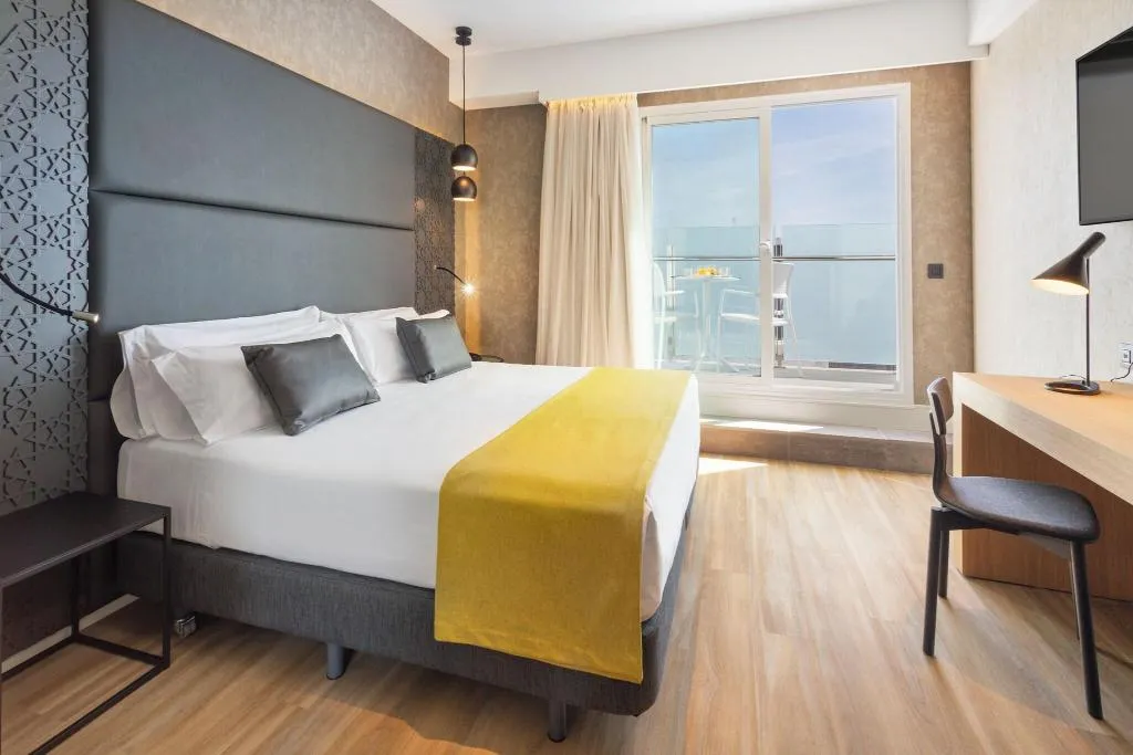 JUNIOR SUITE TWO BEDS Room, Catalonia Giralda, Seville