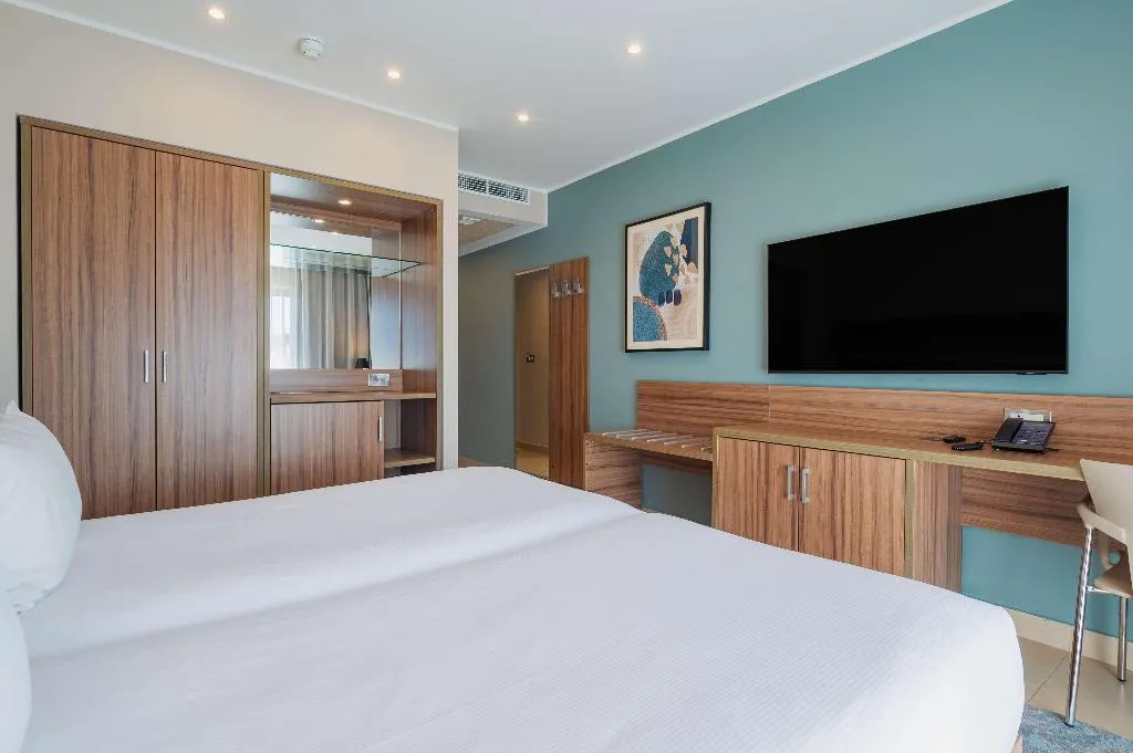 TWIN SEA VIEW Room, DoubleTree by Hilton Malta, Malta