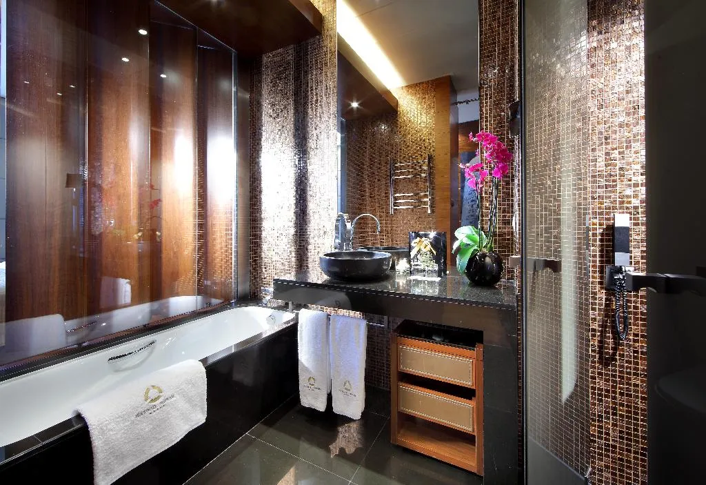 DOUBLE SUPERIOR CAPACITY 3 Room, Eurostars Madrid Tower, Madrid