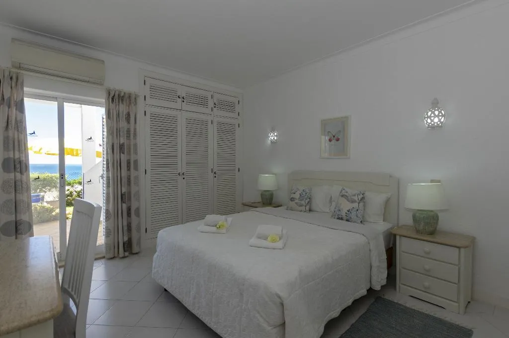 VILLA SEA VIEW THREE BEDROOMS Room, Rocha Brava Village Resort, Algarve