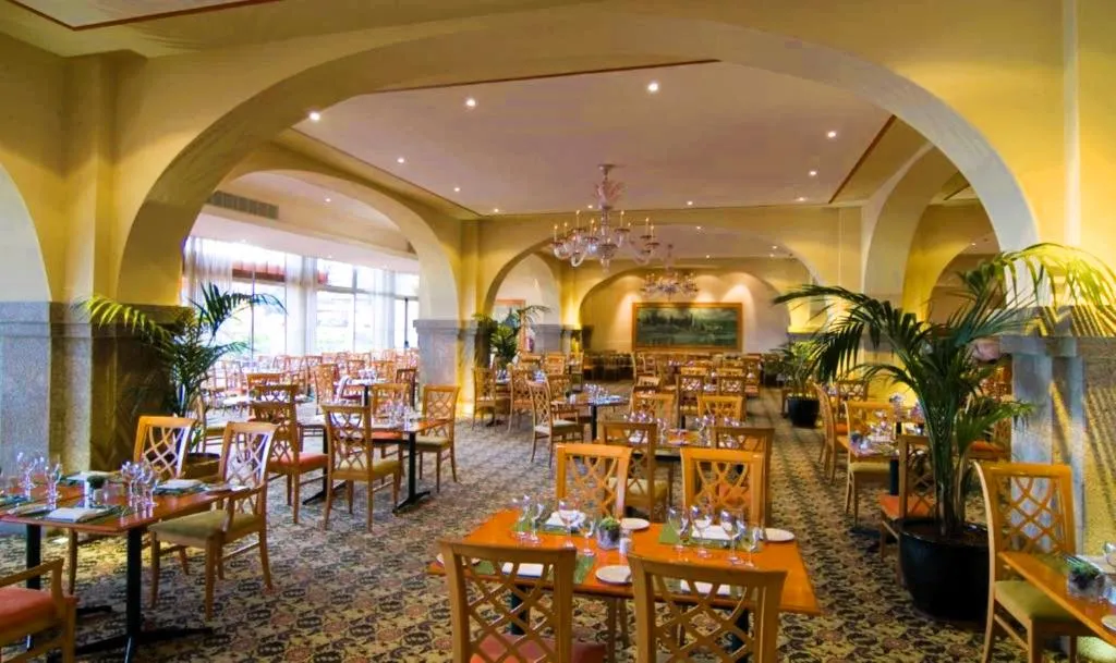 Restaurant, Pestana Carlton Madeira Premium Ocean Resort, Madeira