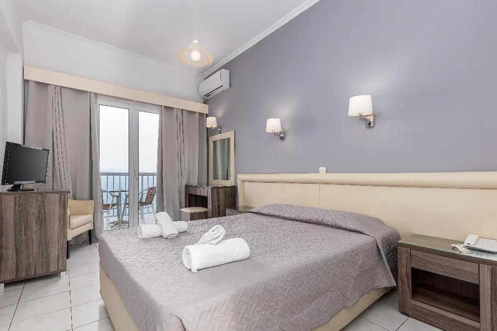 TWIN SEA VIEW Room, Oasis Hotel, Corfu