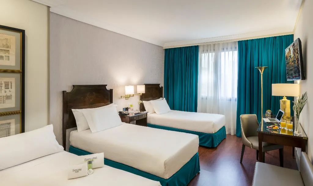 TRIPLE STANDARD Room, Sercotel Gran Hotel Conde Duque, Madrid