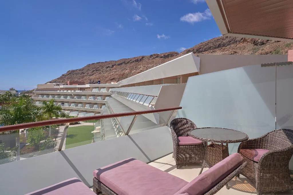 Room SUPERIOR WITH BALCONY Room, Radisson Blu Resort & Spa Gran Canaria Mogan, Gran Canaria