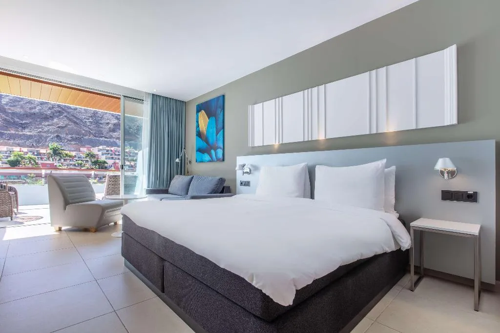 Room SUPERIOR WITH BALCONY Room, Radisson Blu Resort & Spa Gran Canaria Mogan, Gran Canaria