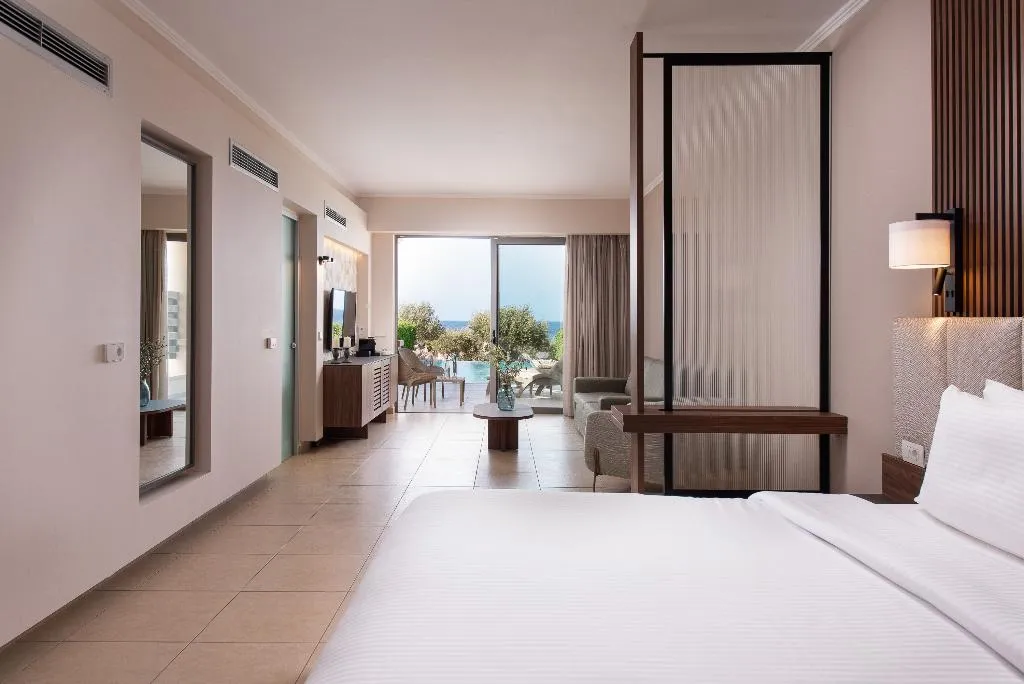 JUNIOR SUITE SEA VIEW WITH PRIVATE POOL Room, Kresten Royal Euphoria Resort, Rhodes