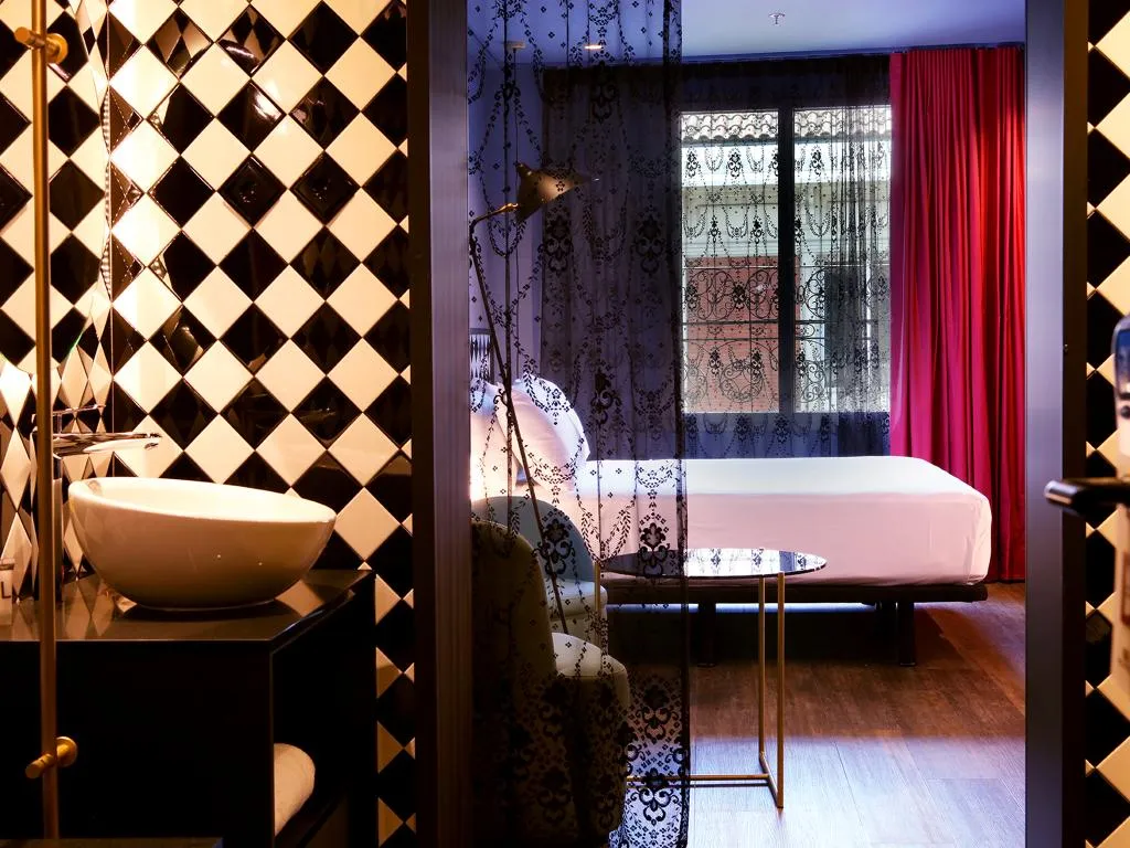 Double or Twin PREMIUM Room, Axel Hotel Madrid - Adults Only, Madrid