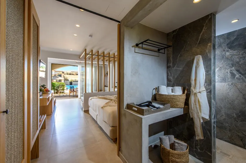 FAMILY ROOM RUN OF HOUSE Room, Stella Palace, Crete
