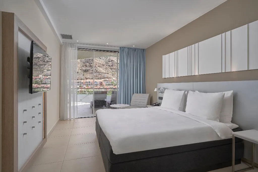 FAMILY ROOM WITH BALCONY Room, Radisson Blu Resort & Spa Gran Canaria Mogan, Gran Canaria