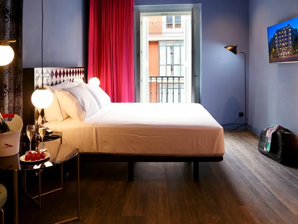 Double or Twin PREMIUM Room, Axel Hotel Madrid - Adults Only, Madrid