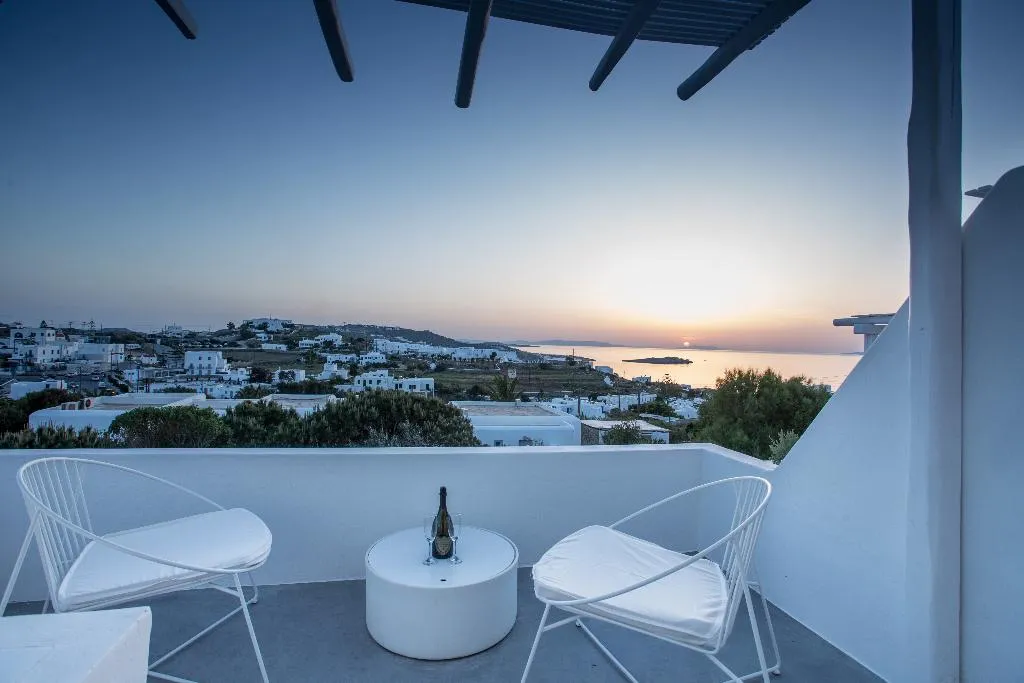DOUBLE SUPERIOR SEA VIEW Room, Ostraco Suites, Mykonos