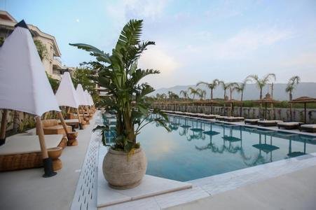 Regina Palm Resort, Kavaje