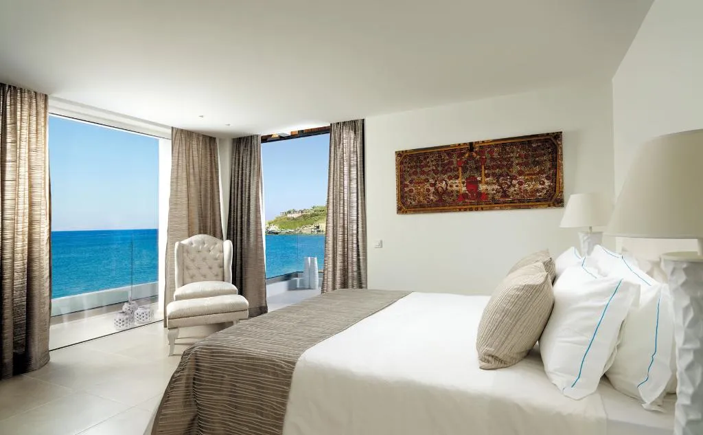 VILLA BEACH FRONT Room, Out Of The Blue Resort, Crete