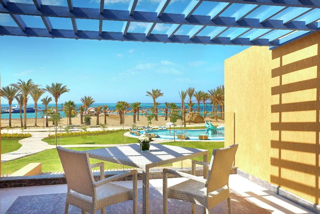 Room PREMIUM SEA VIEW Room, Hilton Hurghada Plaza, Red Sea Riviera