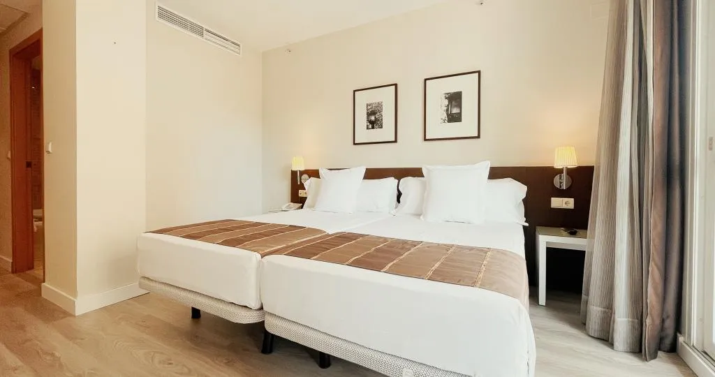TWIN STANDARD Room, Vertice Sevilla, Seville