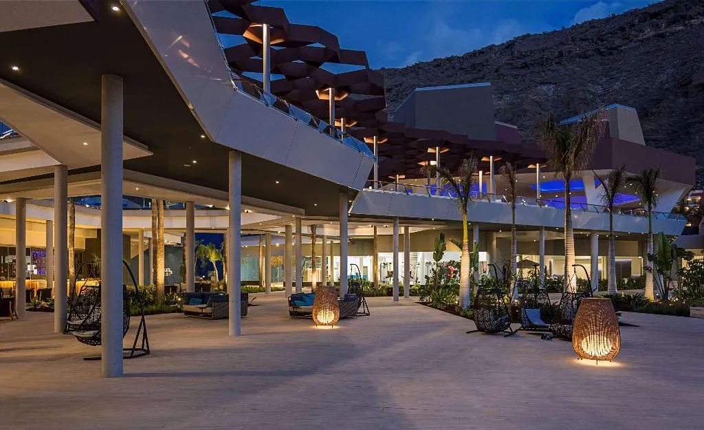 Bar, Radisson Blu Resort & Spa Gran Canaria Mogan, Gran Canaria