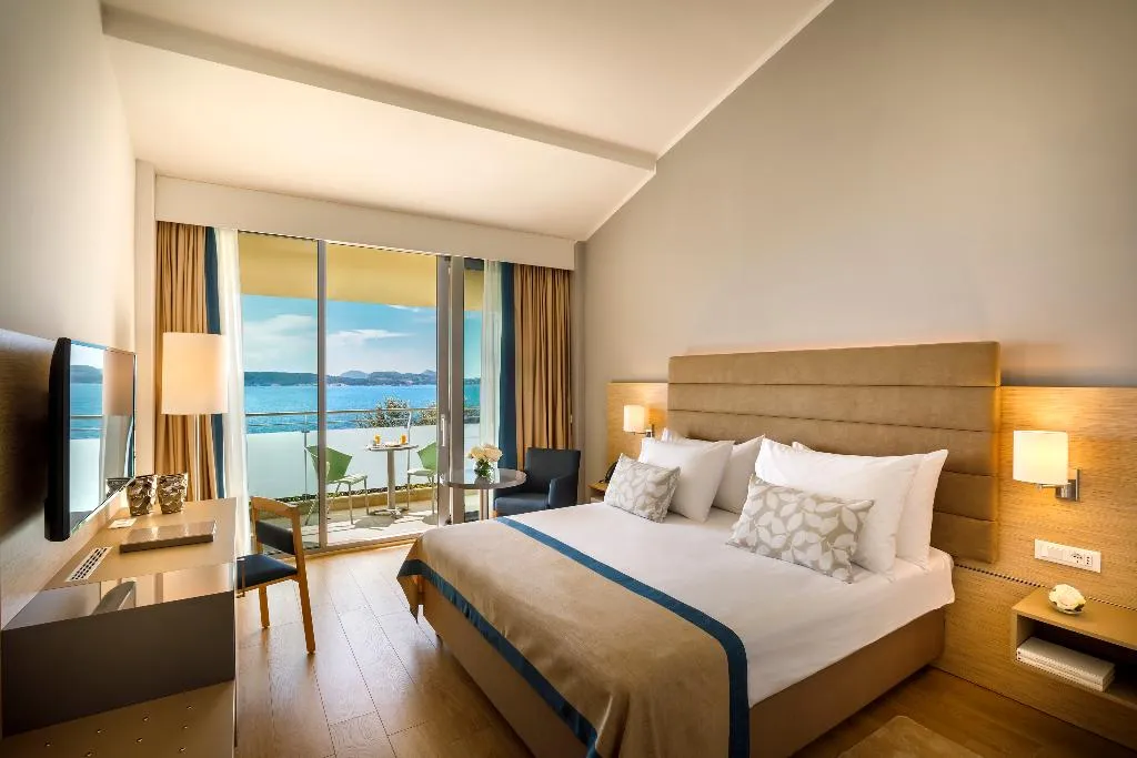 Double or Twin SUPERIOR WITH BALCONY Room, Valamar Argosy Hotel, Dubrovnik