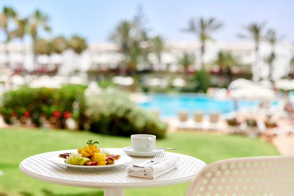 FAMILY ROOM POOL VIEW Room, Iberostar Waves Founty Beach, Agadir