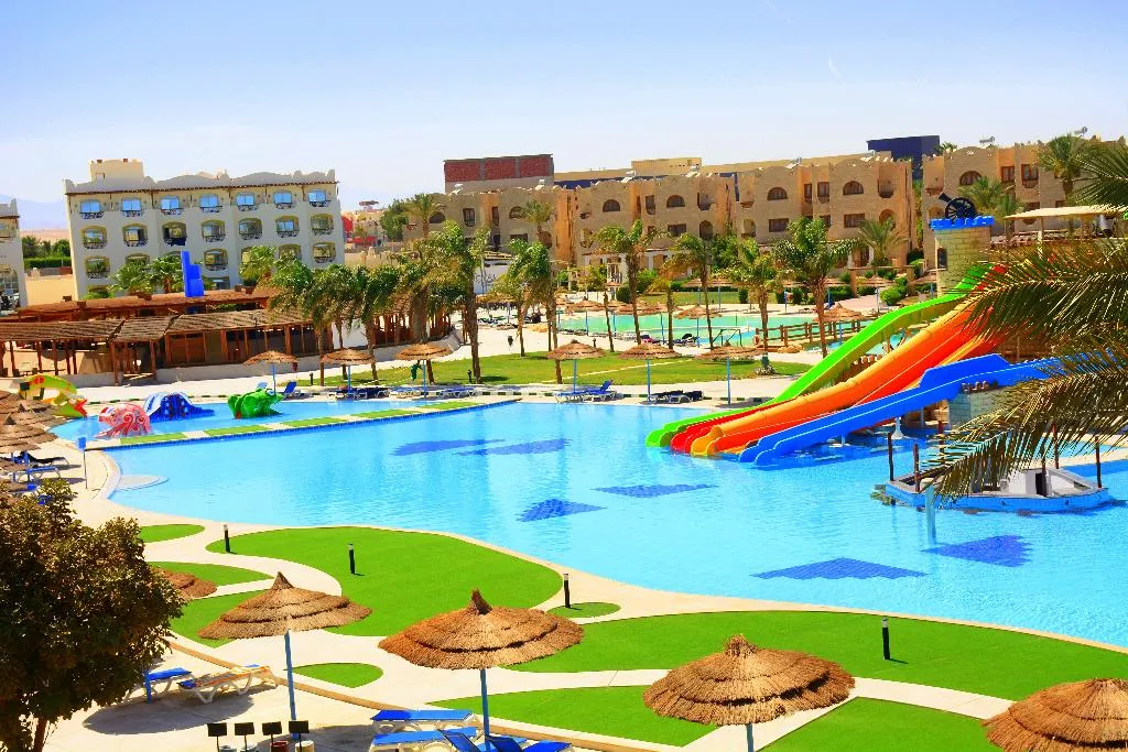 Pool, Royal Lagoons Resort & Aqua Park, Red Sea Riviera