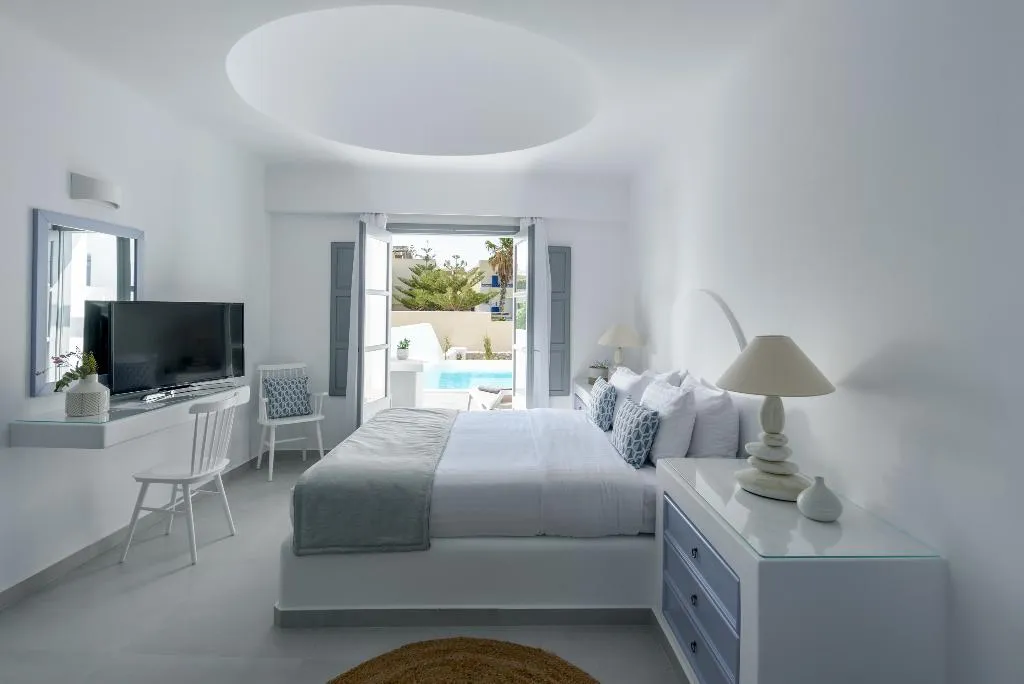 DOUBLE WITH PRIVATE POOL Room, Antoperla Luxury Hotel & Spa, Santorini