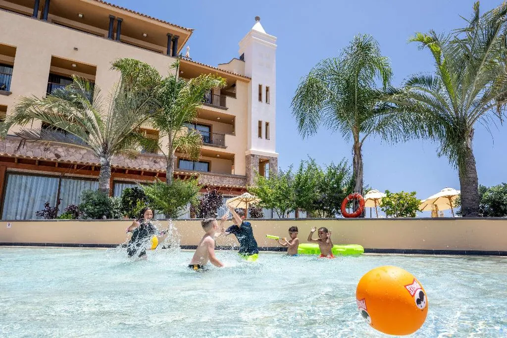 Pool, GF Gran Costa Adeje, Tenerife