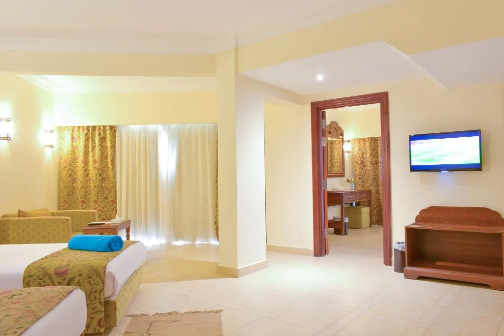 FAMILY ROOM STANDARD Room, Jasmine Palace Resort, Red Sea Riviera