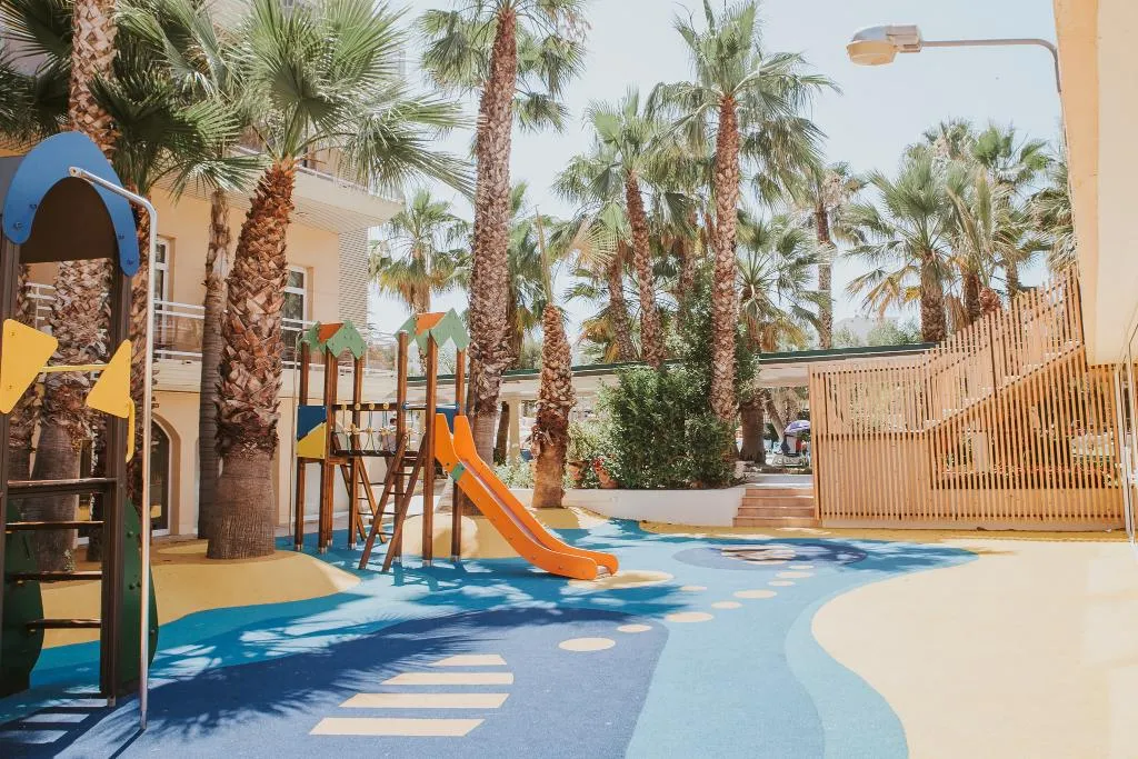 Sports and Entertainment, Palas Pineda Hotel, Costa Brava