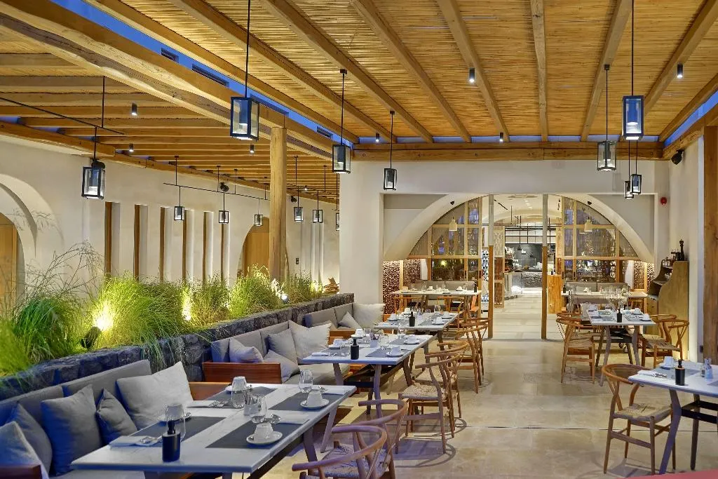Restaurant, Radisson Blu Zaffron Resort, Santorini