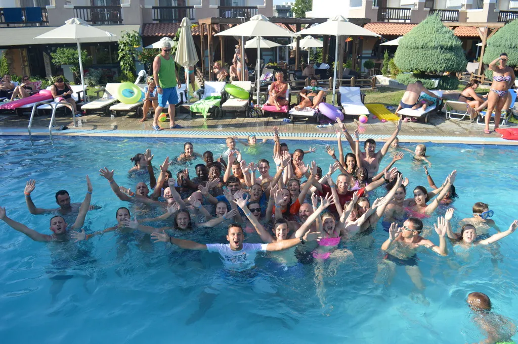 Sports and Entertainment, Gaia Royal, Kos