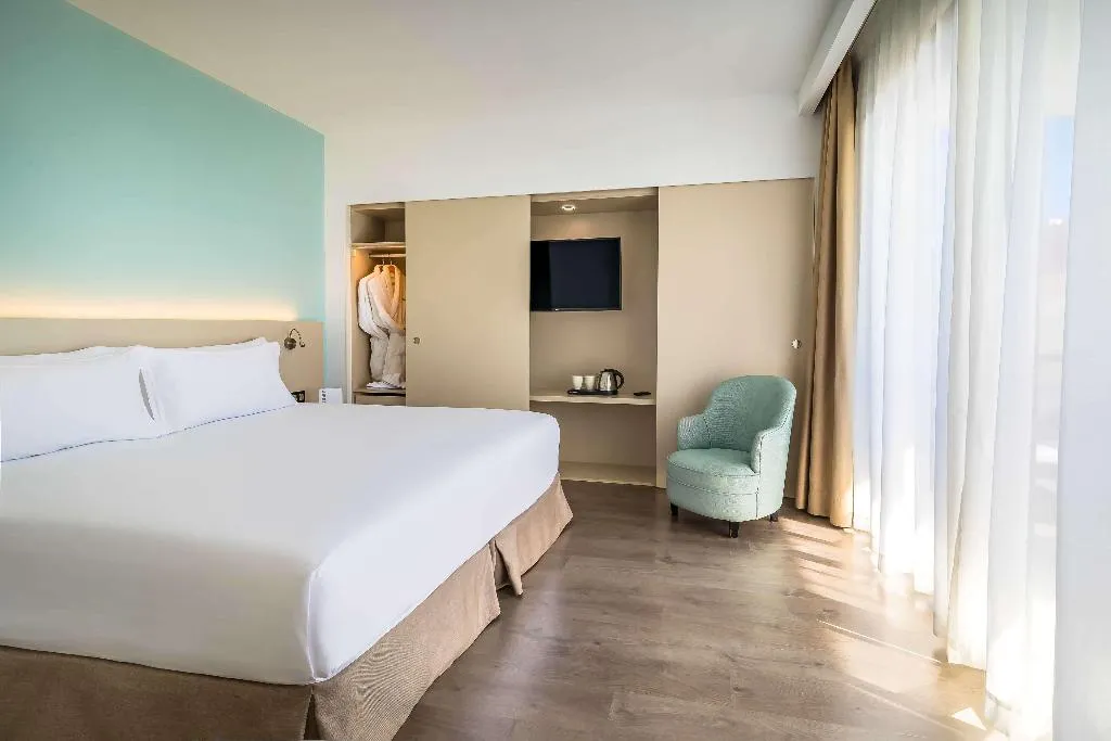 JUNIOR SUITE SEA VIEW CAPACITY 2 Room, Occidental Fuengirola, Costa Del Sol