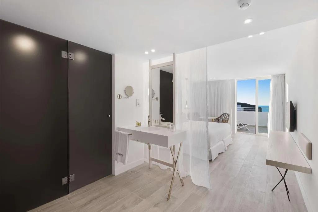 JUNIOR SUITE STANDARD Room, Barcelo Portinatx, Ibiza