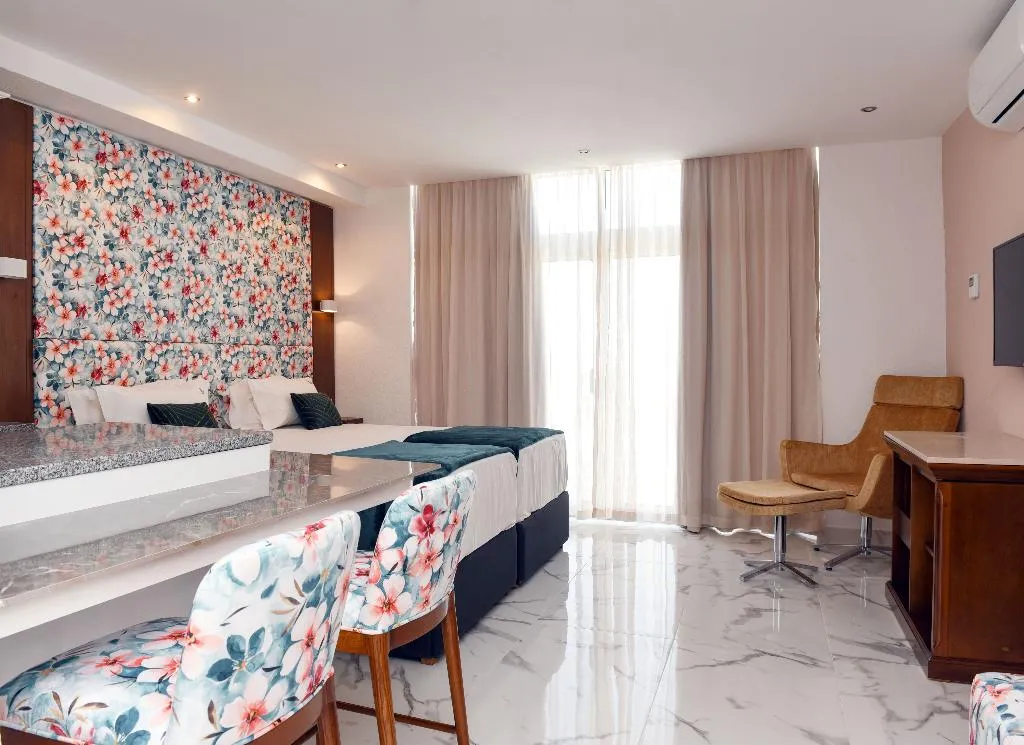 DOUBLE LUXURY Room, Muthu Clube Praia da Oura, Algarve