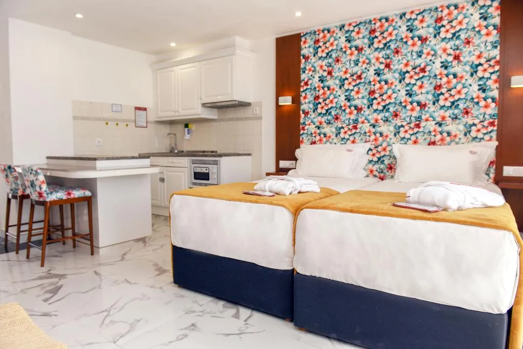 DOUBLE LUXURY Room, Muthu Clube Praia da Oura, Algarve