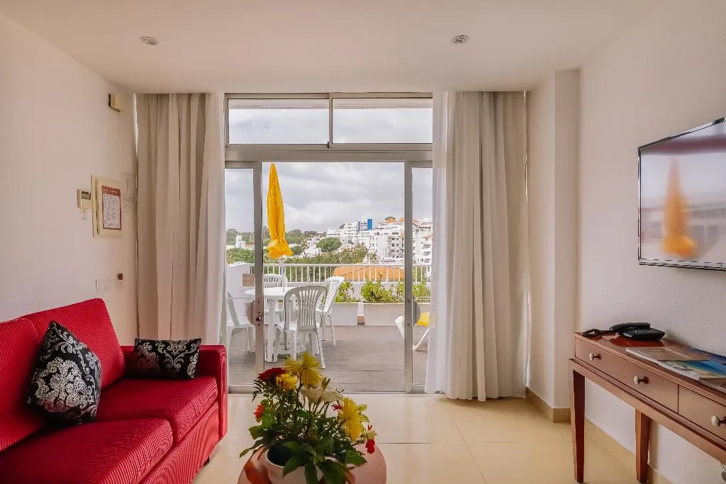 APARTMENT DELUXE ONE BEDROOM Room, Muthu Clube Praia da Oura, Algarve