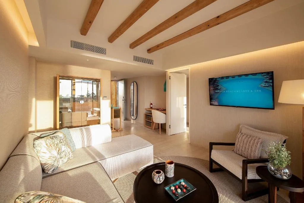 VILLA WITH PRIVATE POOL Room, Mitsis Selection Rinela, Crete