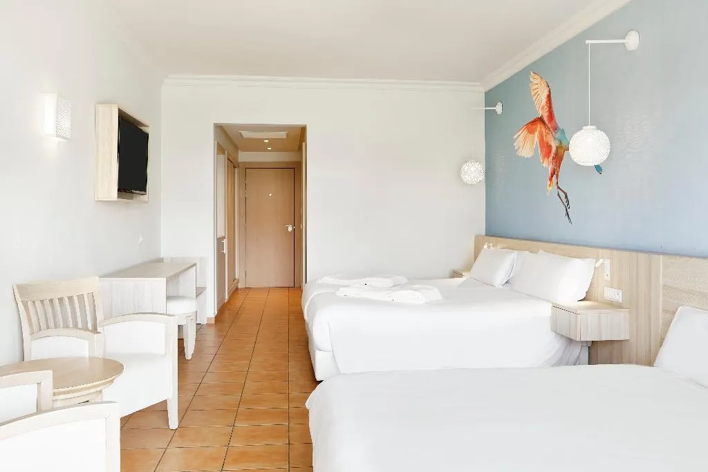 FAMILY ROOM STANDARD Room, Iberostar Waves Founty Beach, Agadir