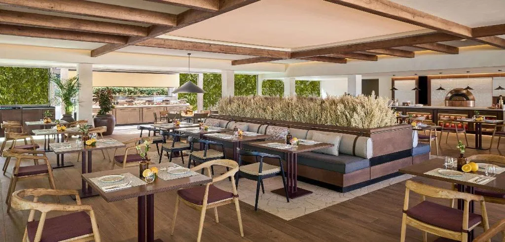 Restaurant, Ikos Porto Petro, Majorca