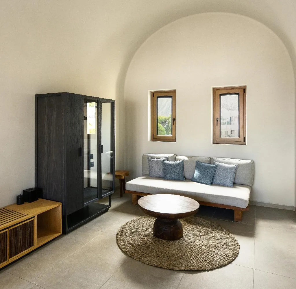 JUNIOR SUITE WITH BALCONY Room, Radisson Blu Zaffron Resort, Santorini