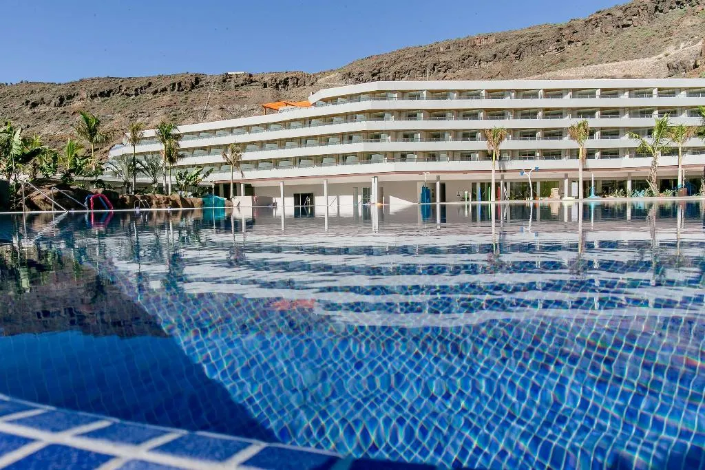 Pool, Radisson Blu Resort & Spa Gran Canaria Mogan, Gran Canaria